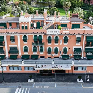 Rex Apartahotel Génova